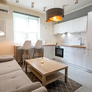 Apartament Cozy Design In Magheru, Bucureşti